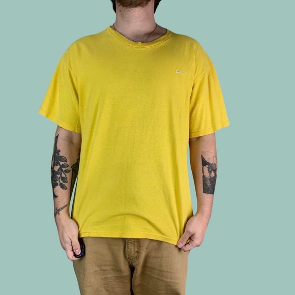 Vintage Nike Silver Tag Embroidered T-shirt - Picture 2 of 4